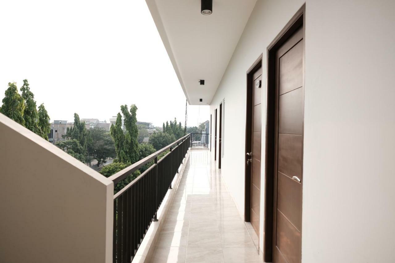 Reddoorz Near Taman Palem Ξενοδοχείο Τζακάρτα Εξωτερικό φωτογραφία