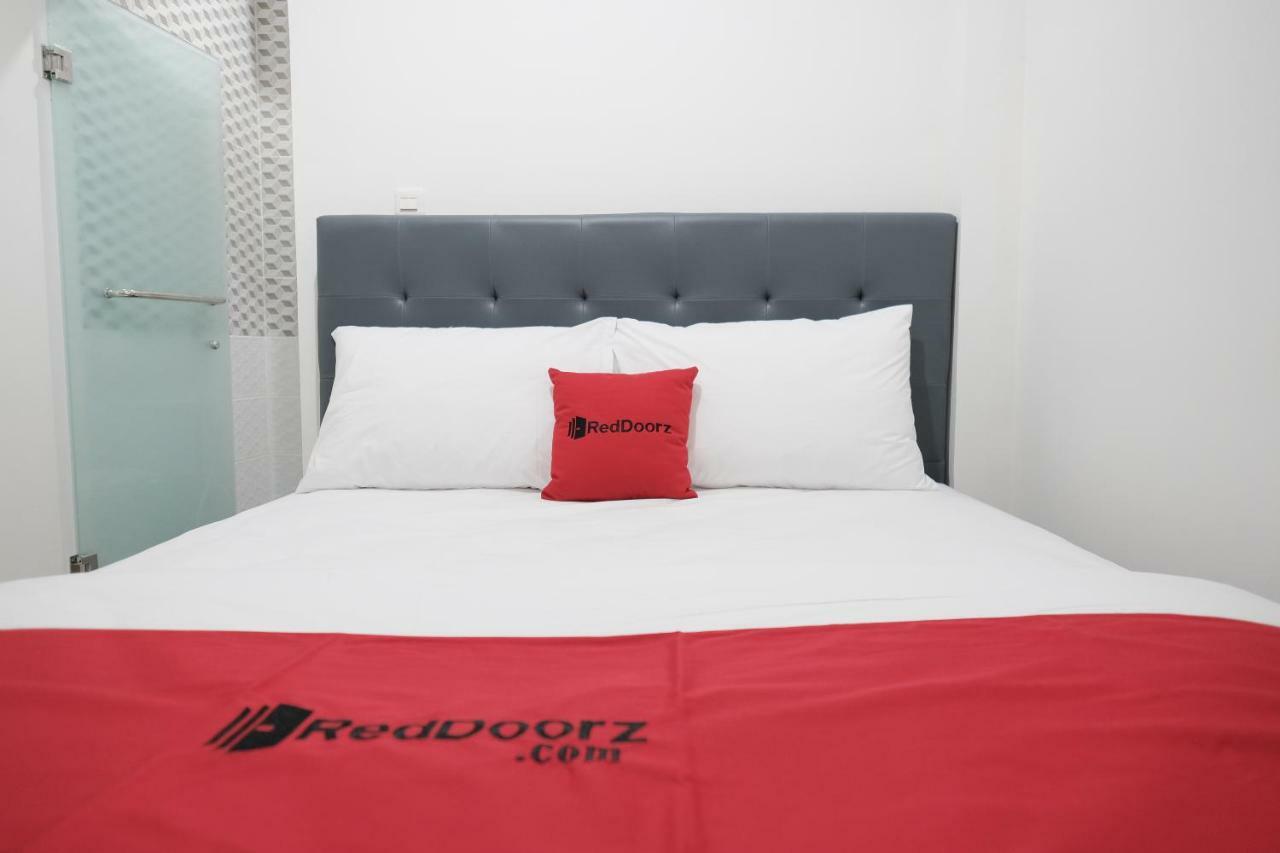 Reddoorz Near Taman Palem Ξενοδοχείο Τζακάρτα Εξωτερικό φωτογραφία