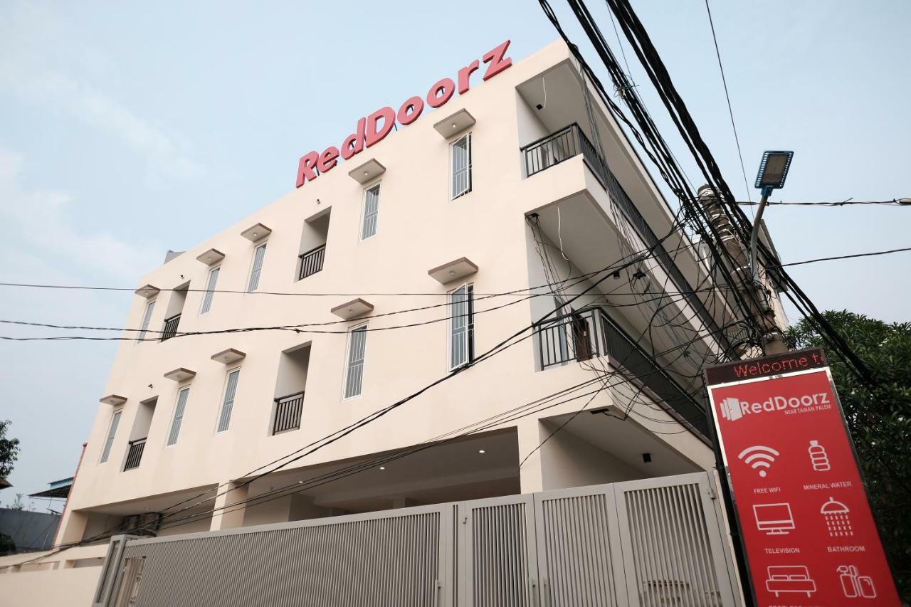 Reddoorz Near Taman Palem Ξενοδοχείο Τζακάρτα Εξωτερικό φωτογραφία